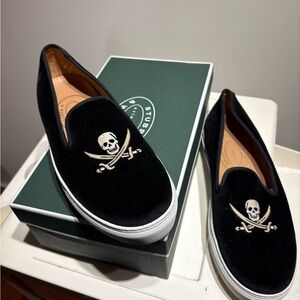 Stubbs & Wootton Black Loafers with Skull Embroidery women size 9.5 preowned,